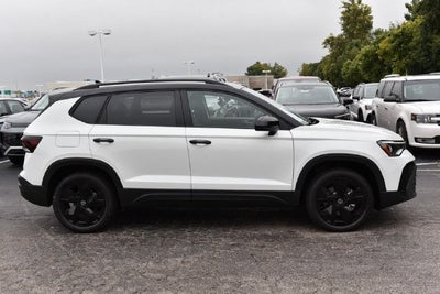 2027 Volkswagen Taos 1.5T SE