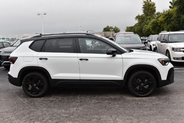 2027 Volkswagen Taos 1.5T SE