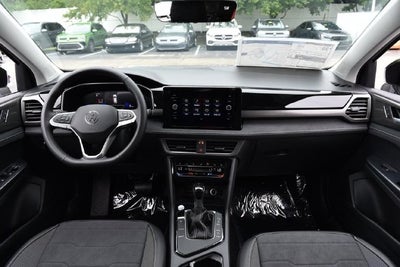 2027 Volkswagen Taos 1.5T SE