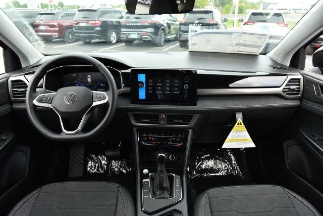 2027 Volkswagen Taos 1.5T SE