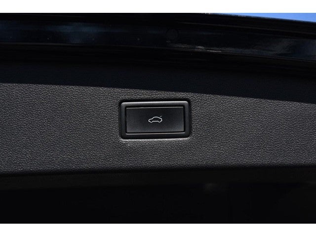 2024 Volkswagen Tiguan SEL R-Line