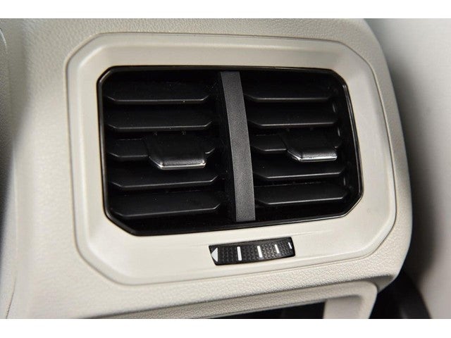 2023 Volkswagen Tiguan SEL R-Line