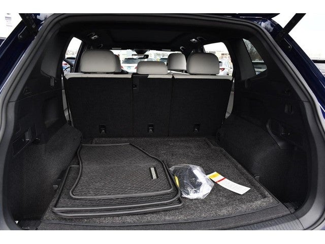 2023 Volkswagen Tiguan SEL R-Line