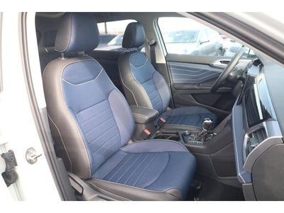 2026 Volkswagen Taos SEL 4MOTION