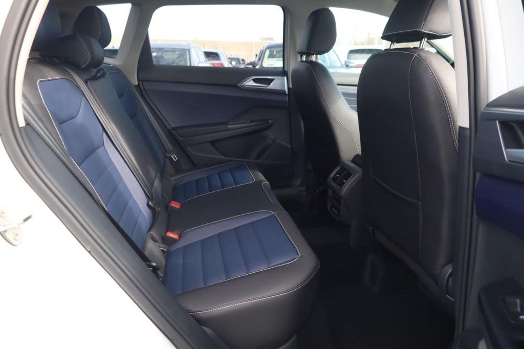 2026 Volkswagen Taos SEL 4MOTION