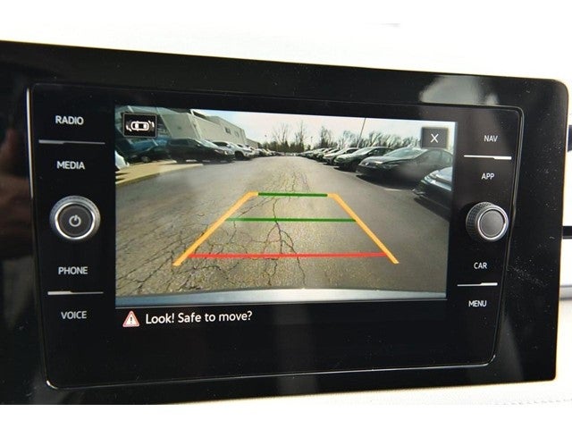 2025 Volkswagen Taos SEL 4MOTION