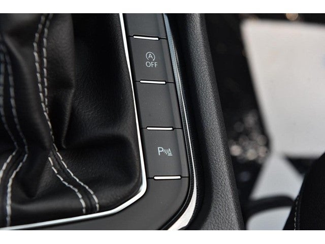 2025 Volkswagen Taos SEL 4MOTION