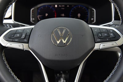 2025 Volkswagen Taos SEL 4MOTION