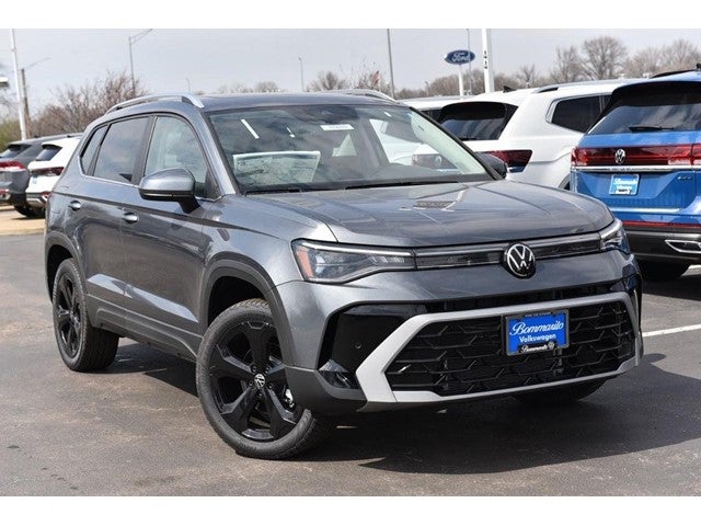 2025 Volkswagen Taos SEL 4MOTION