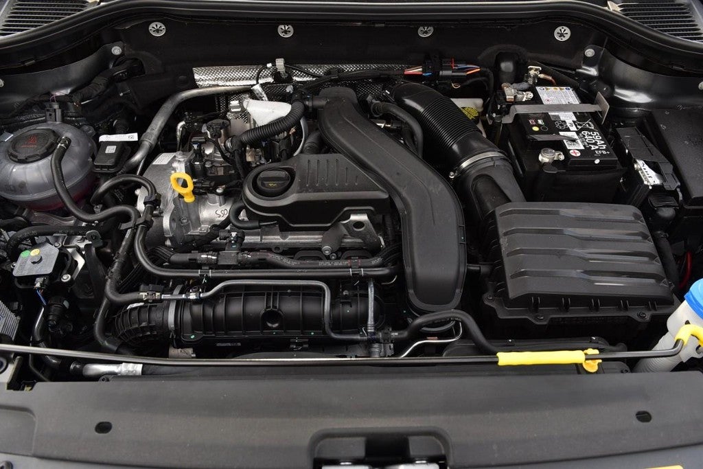 2025 Volkswagen Taos SEL 4MOTION