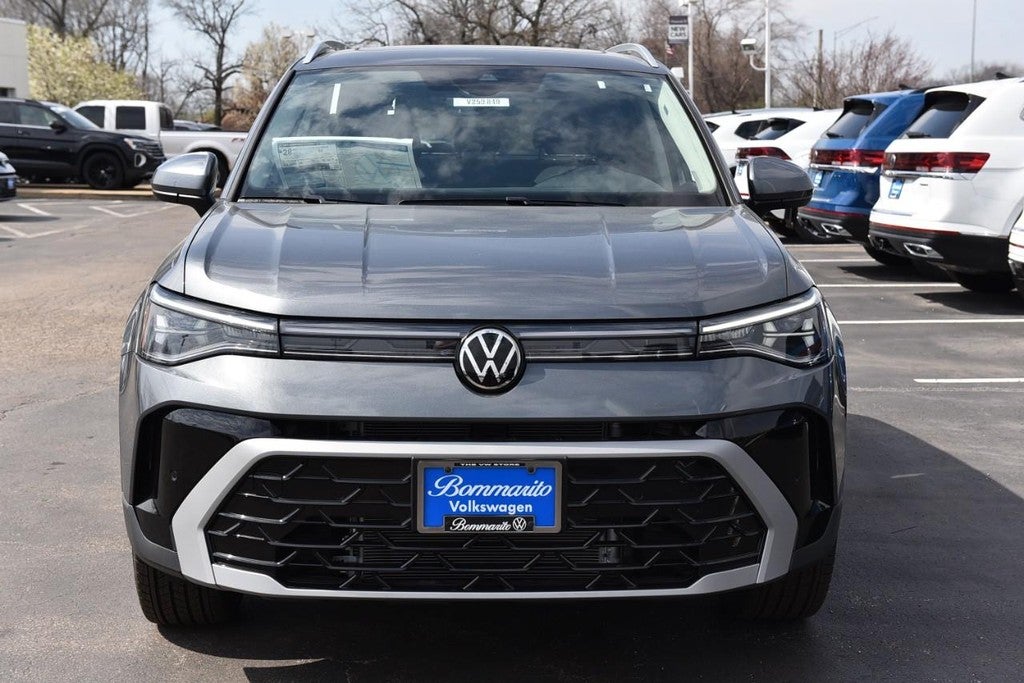 2025 Volkswagen Taos SEL 4MOTION