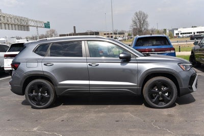 2025 Volkswagen Taos SEL 4MOTION