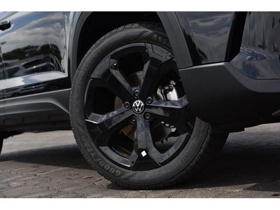 2026 Volkswagen Taos 1.5T SEL