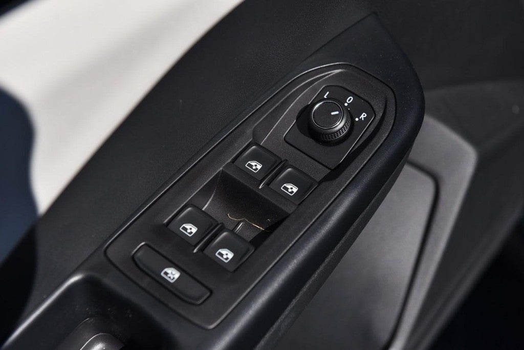 2026 Volkswagen Taos S FWD