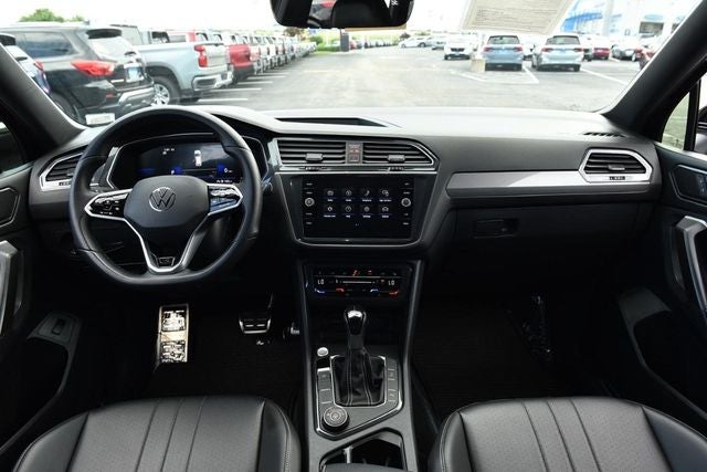 2024 Volkswagen Tiguan 2.0T SE R-Line Black