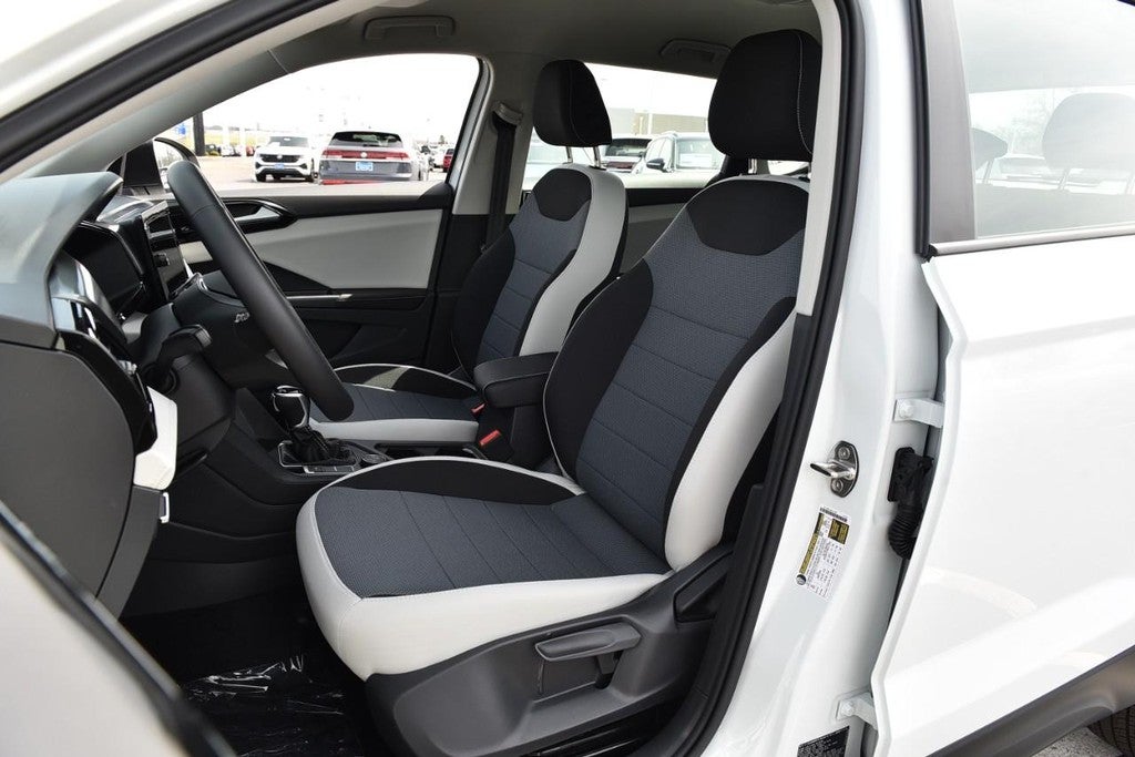 2026 Volkswagen Taos S 4MOTION