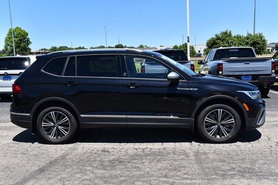 2024 Volkswagen Tiguan 2.0T Wolfsburg Edition