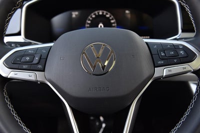 2026 Volkswagen Taos SE FWD