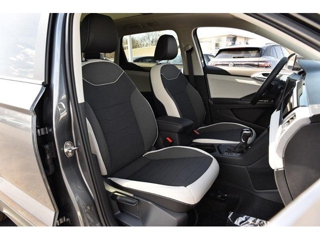 2026 Volkswagen Taos SE FWD