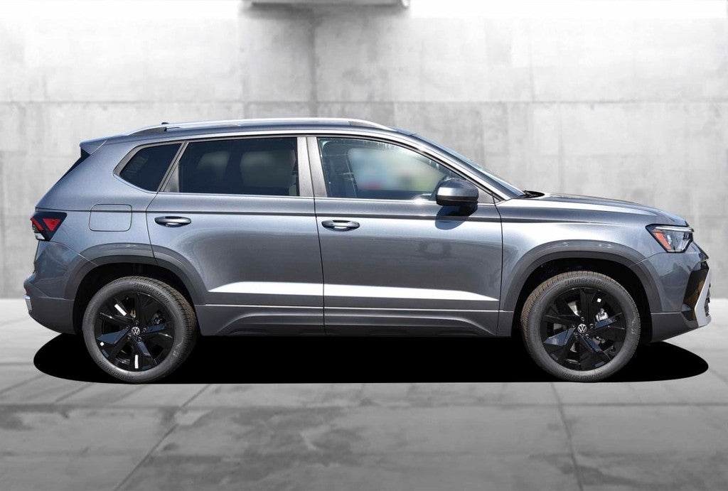 2026 Volkswagen Taos SE FWD