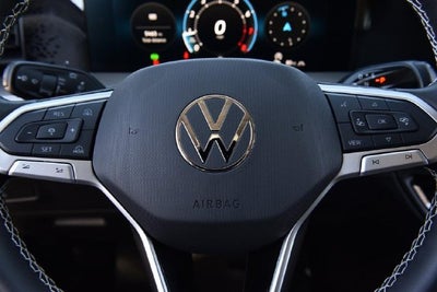 2025 Volkswagen Tiguan 2.0T SE