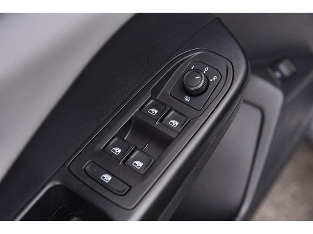 2023 Volkswagen Taos SE FWD