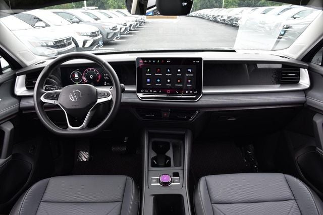2025 Volkswagen Tiguan 2.0T SE