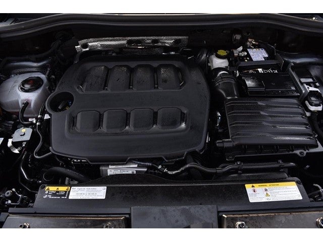 2025 Volkswagen Tiguan SE R-Line Black