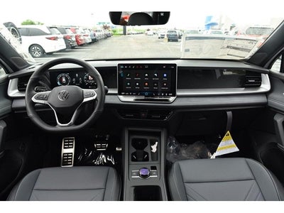 2026 Volkswagen Tiguan 2.0T SE R-Line Black