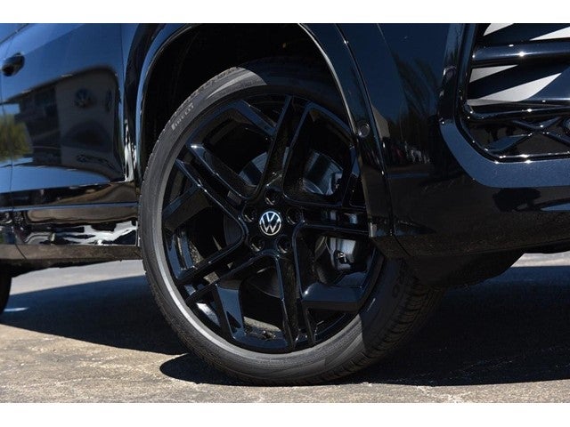 2026 Volkswagen Tiguan 2.0T SE R-Line Black 4MOTION