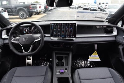 2026 Volkswagen Tiguan 2.0T SE R-Line Black