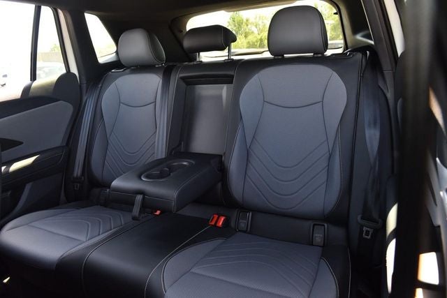 2025 Volkswagen Tiguan 2.0T SE R-Line Black 4MOTION
