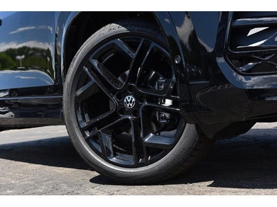 2026 Volkswagen Tiguan 2.0T SE R-Line Black