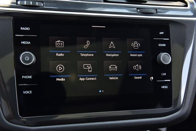 2023 Volkswagen Tiguan 2.0T SE