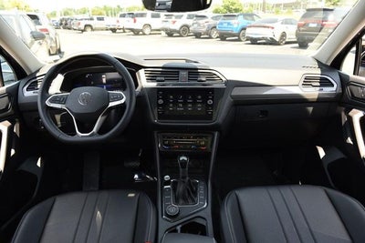 2023 Volkswagen Tiguan 2.0T SE