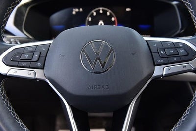 2023 Volkswagen Taos SE 4MOTION