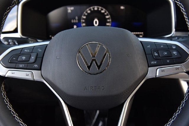 2027 Volkswagen Taos 1.5T SE