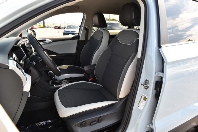 2027 Volkswagen Taos 1.5T SE