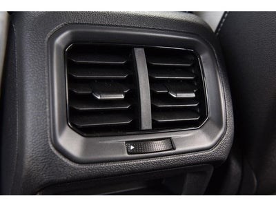 2026 Volkswagen Taos SE 4MOTION