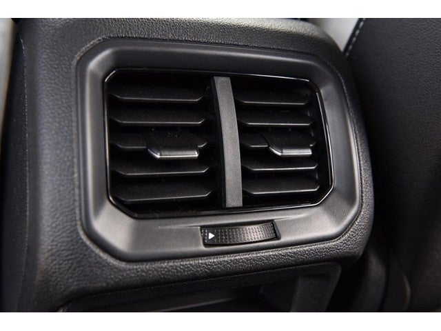 2026 Volkswagen Taos SE 4MOTION