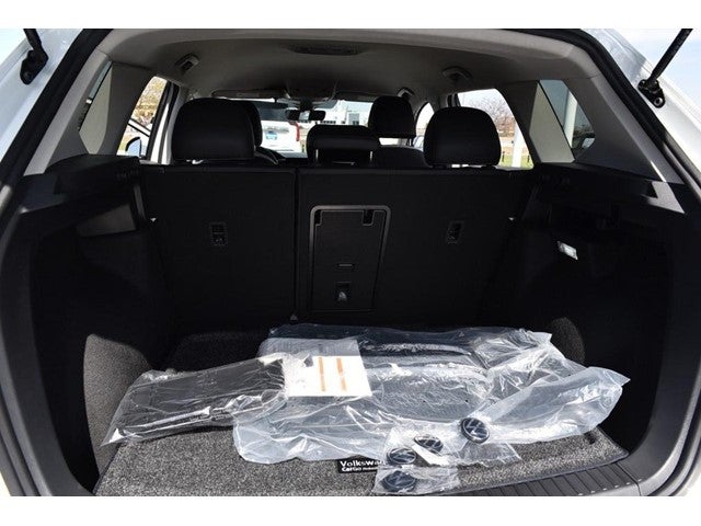 2026 Volkswagen Taos SE 4MOTION