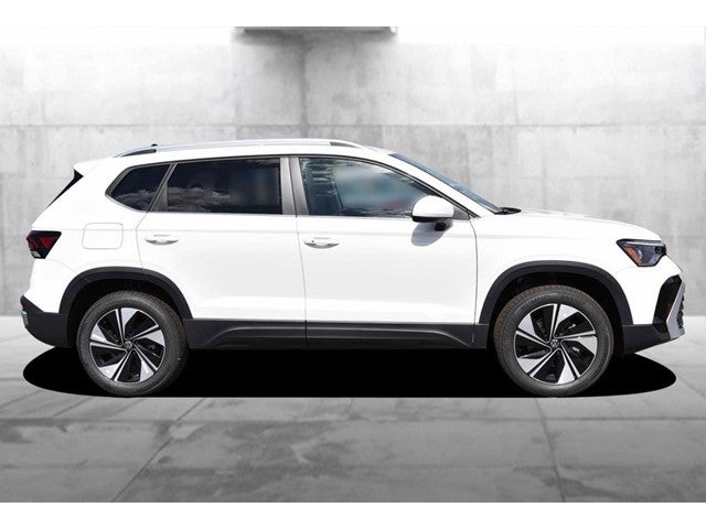 2026 Volkswagen Taos SE 4MOTION