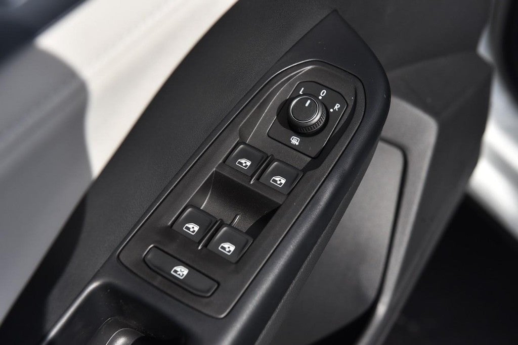 2026 Volkswagen Taos SE 4MOTION