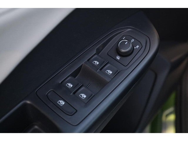 2026 Volkswagen Taos SE 4MOTION