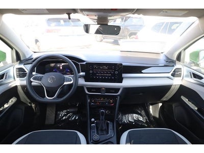 2026 Volkswagen Taos SE 4MOTION