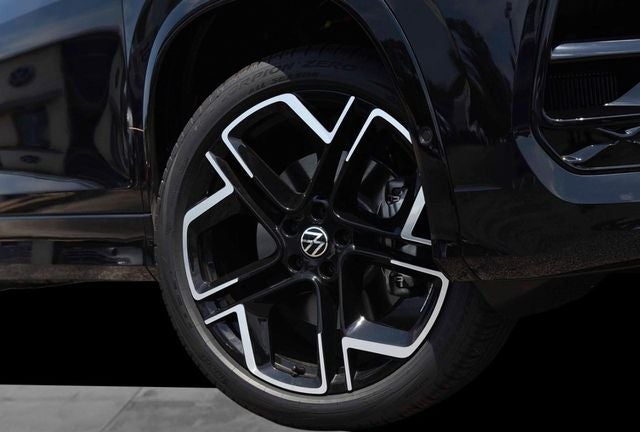 2026 Volkswagen Tiguan 2.0T SEL R-Line Turbo