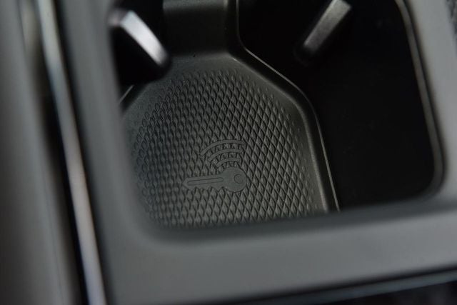 2026 Volkswagen Tiguan 2.0T SEL R-Line