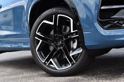 2026 Volkswagen Tiguan 2.0T SEL R-Line