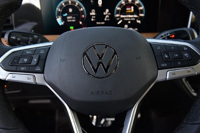 2026 Volkswagen Tiguan 2.0T SEL R-Line Turbo