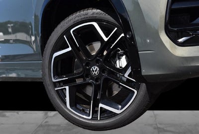2026 Volkswagen Tiguan 2.0T SEL R-Line Turbo